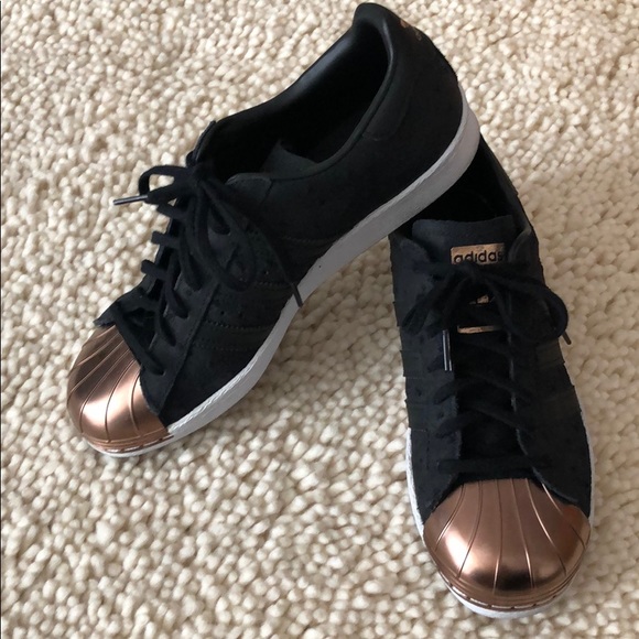 {keywor d} adidas rose gold toe